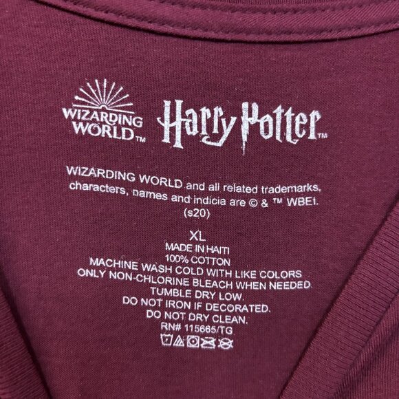 Hogwarts School of Witchcraft and Wizardry Tshirt size XL - Picture 4 of 4